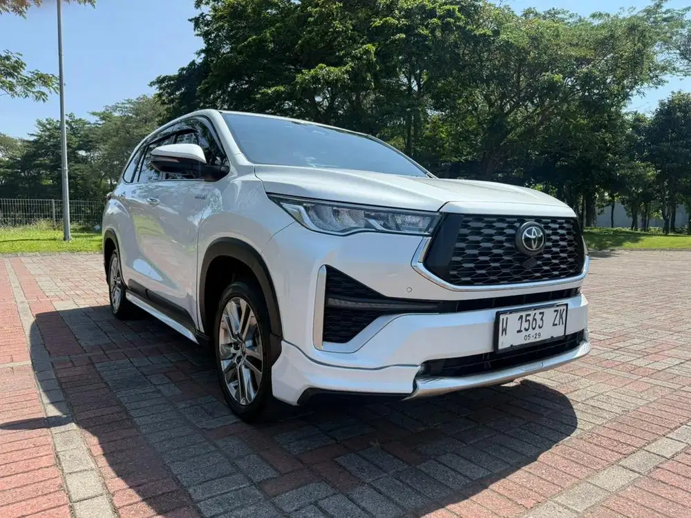 TOYOTA INNOVA ZENIX 2.0 Q HYBRID TSS MODELLISTA RSE 2023