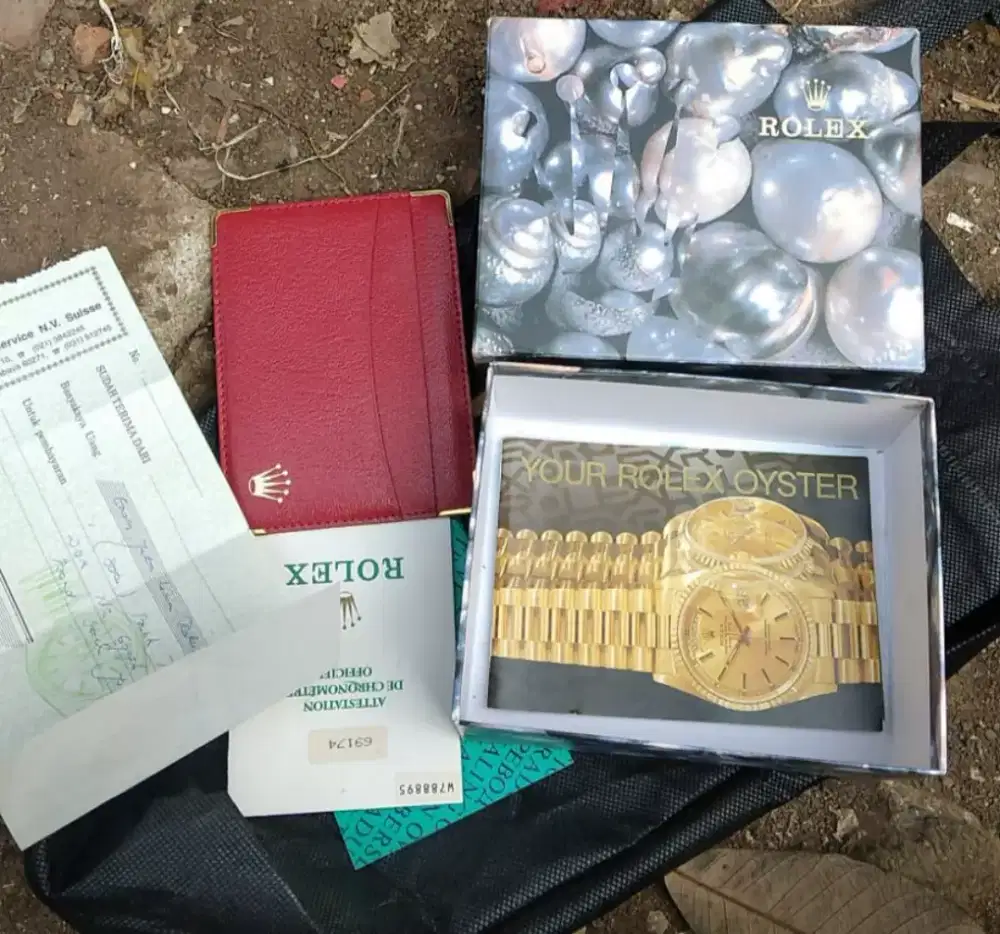 Box outer dompet dan book rolex