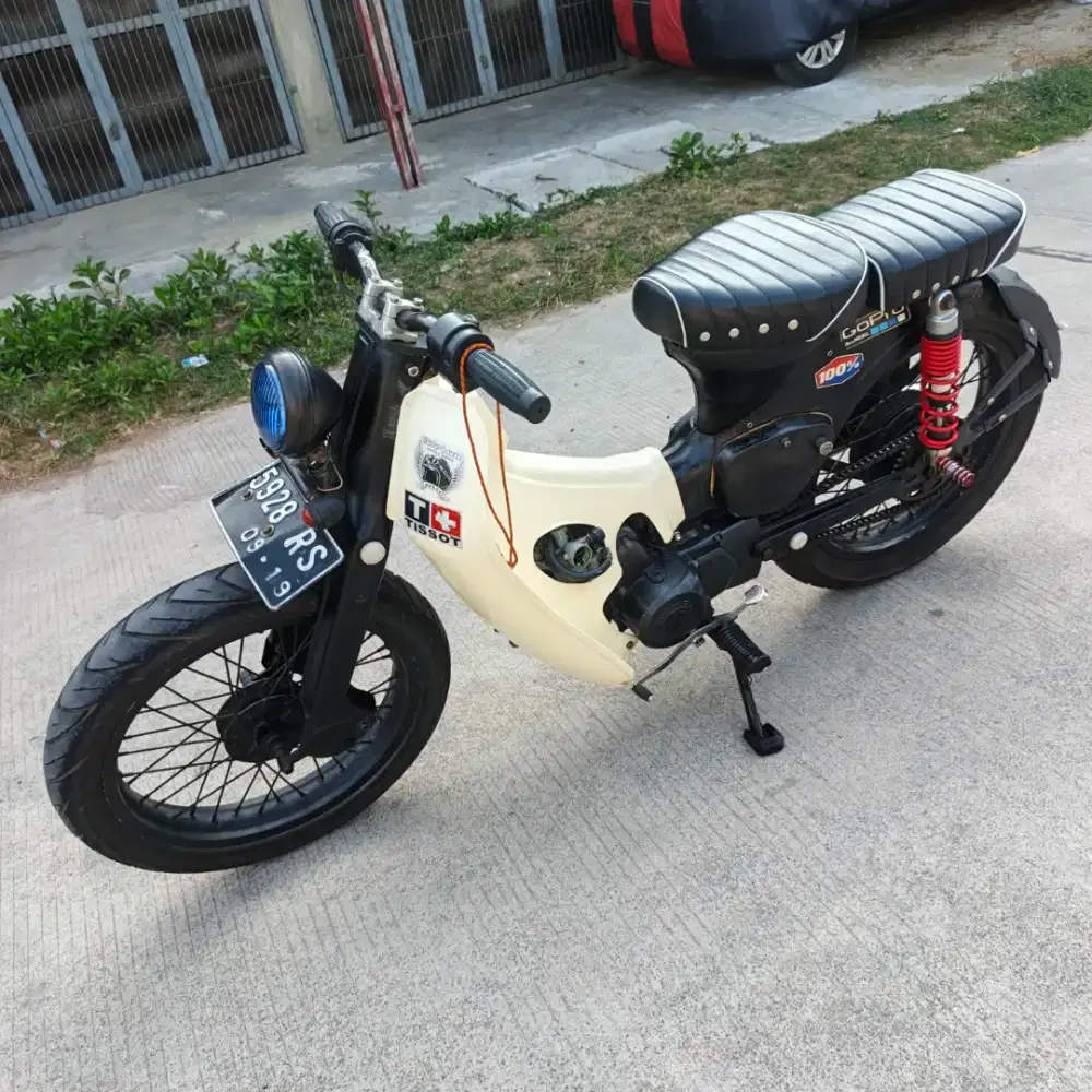 Honda Astrea C70 Street cup bobber