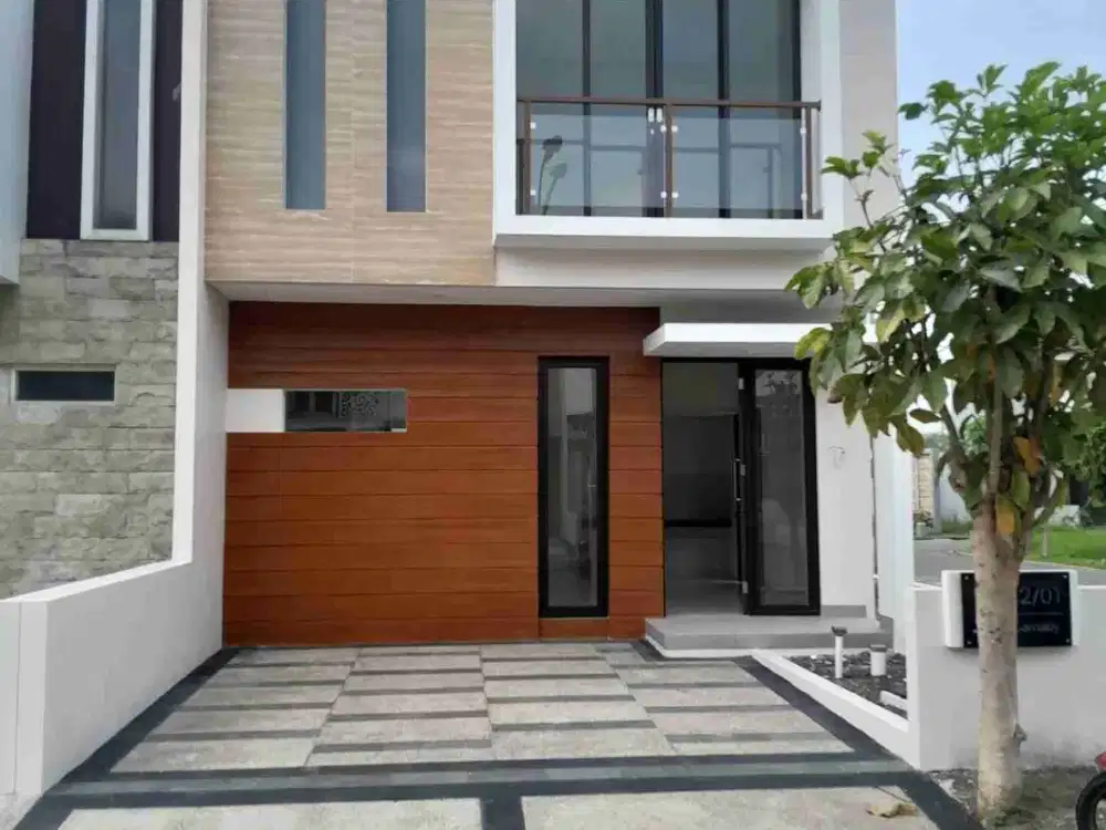 Rumah ready , 2 lantai , 4 kamar , wiyung surabaya