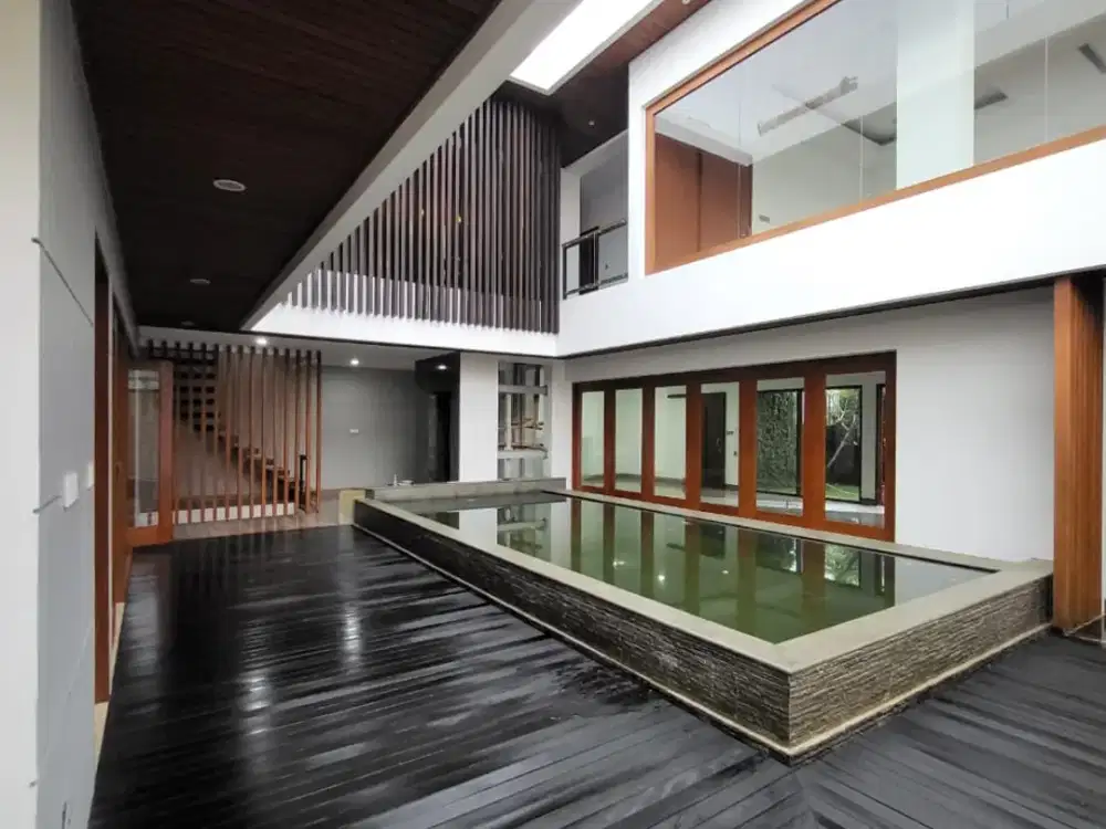 Dijual Rumah Di Kebayoran Lama Jaksel Dengan Desain Elegan Di Fasilitasi Private Swimming Pool OF-11126