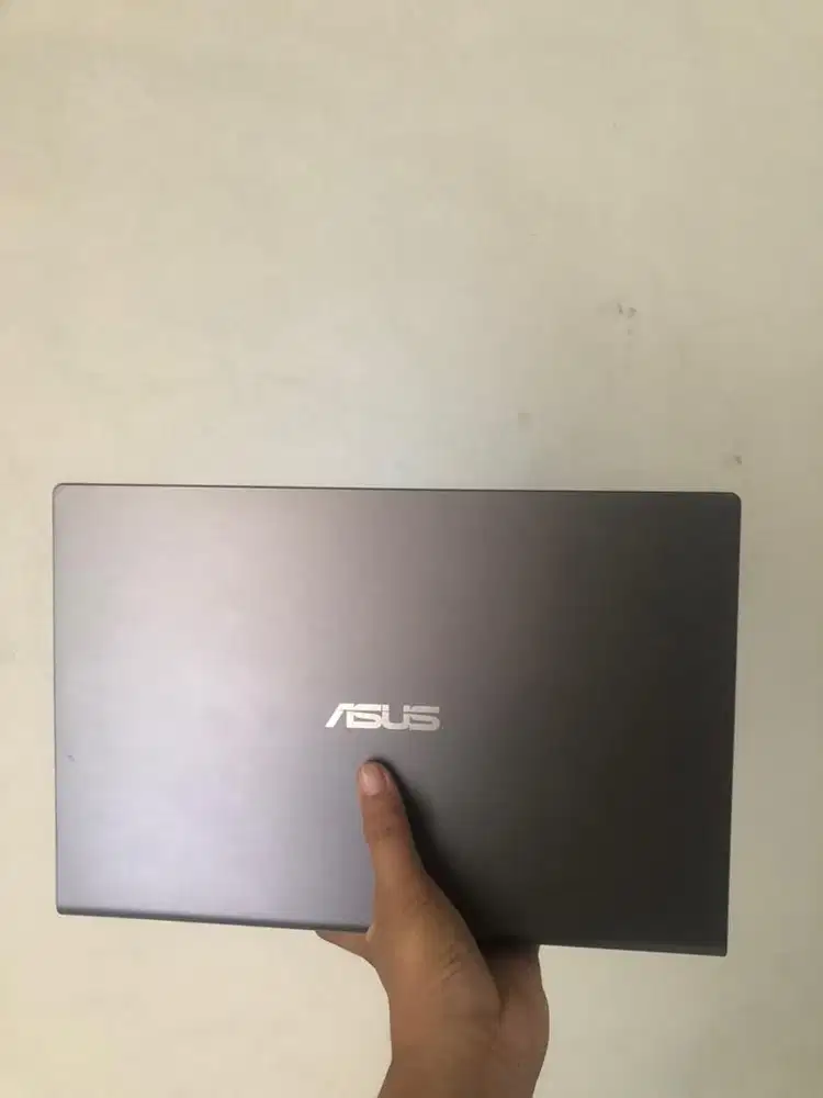 Laptop asus vivobook cor i3