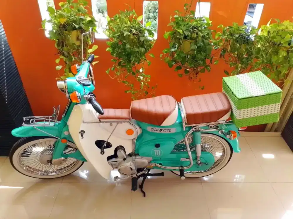 HONDA C70 THN 1976