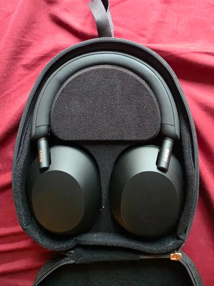 Headphone Sony WH-1000XM5