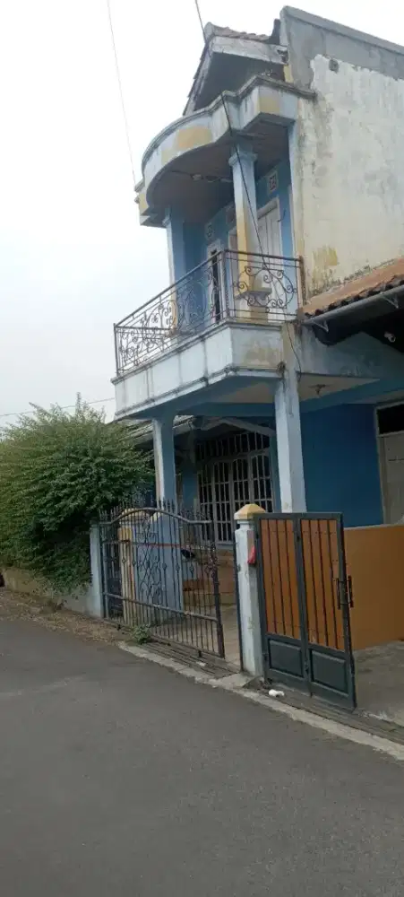 Disewakan Rumah 2 Lantai Strategis di Palasari, Cibiru – Bandung