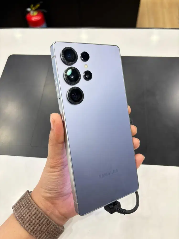 Samsung S25 Ultra garansi resmi