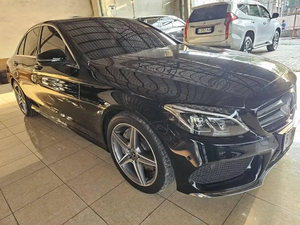 Mercedes Benz C300 W205 Amg Line 2018 Hitam