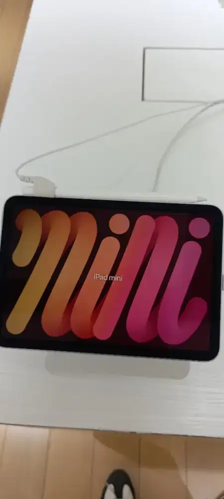 iPad mini (A17 Pro)