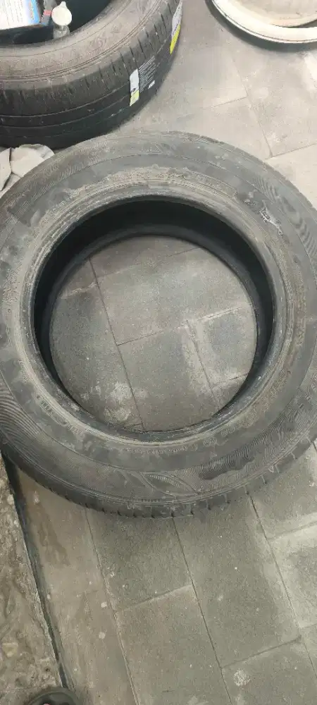 Ban Dunlop 205/65 R16 tebal