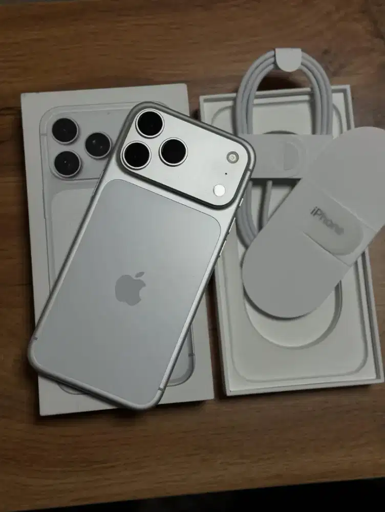 iPhone 17 pro 256 Cashback 2Jt Hanya Di Erafone Sudirman