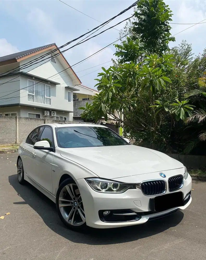 BMW 328i Sport 2014
