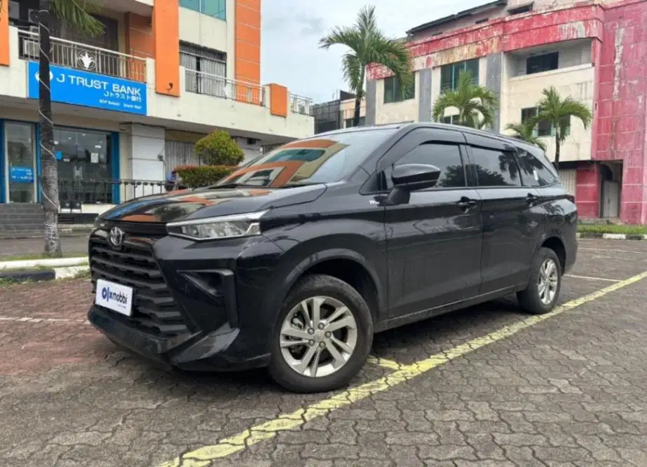 Garansi 1 Th - Toyota Avanza 1.3 E Bensin AT 2022 Hitam