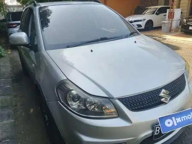 KM Rendah - Suzuki SX4 1.5 RC1 Bensin-AT 2011