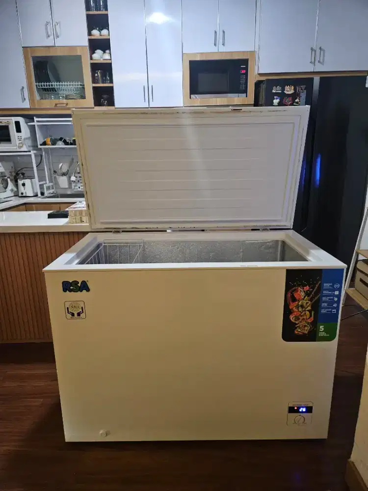 Freezer RSA 310L 99% likenew