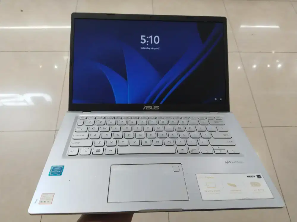 Dijual laptop Asus Vivobook A416M Ram 8GB DDR4 SSD 256GB Keybod nyala