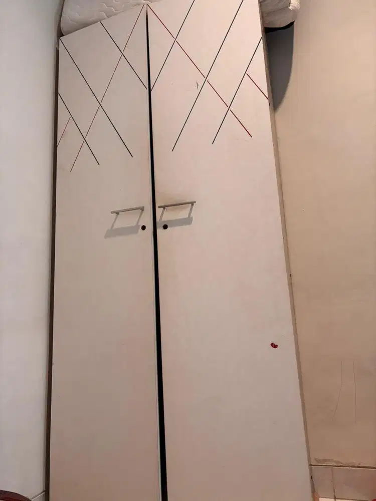 Almari 2 Pintu Masih Bagus