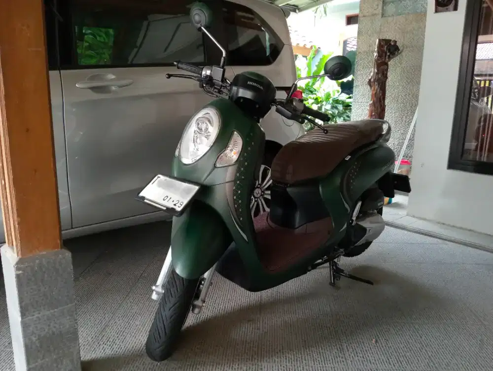 Scoopy Hijau Army KM 1800