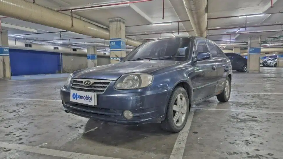 KM Rendah - Hyundai Avega 1.5 Bensin-MT 2010