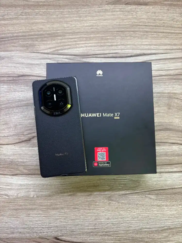 Huawei Mate X7 16/512GB Garansi maret 2027