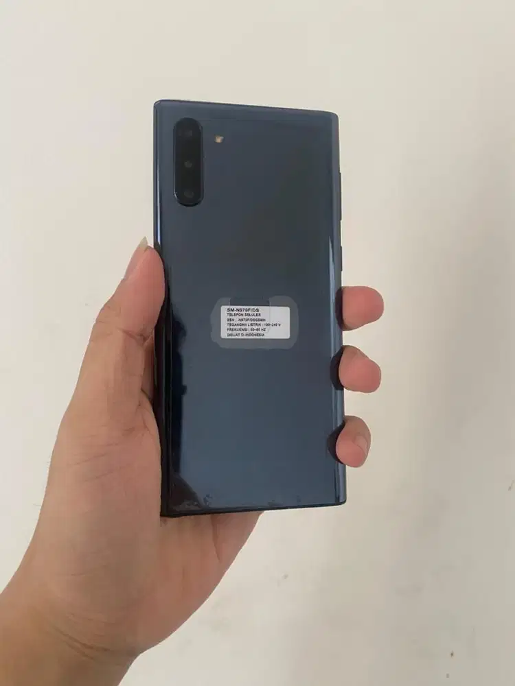 SAMSUNG galaxy 10 8/256