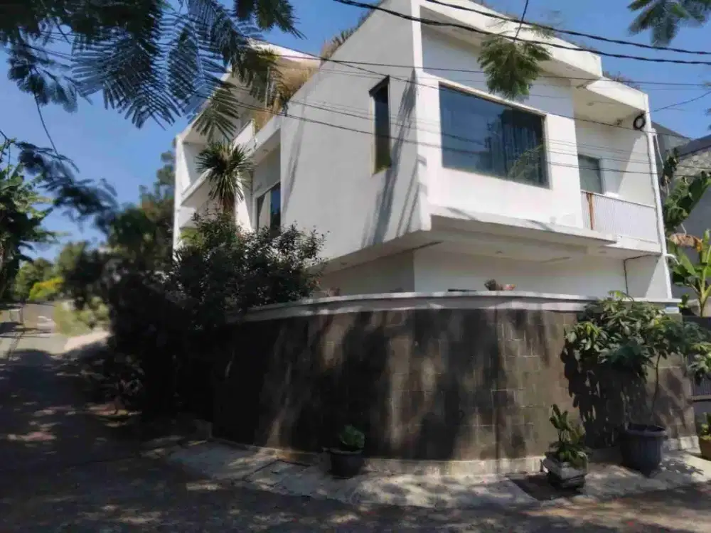 Dijual Rumah Asri & Nyaman di Pertanian Lebak Bulus Jaksel
