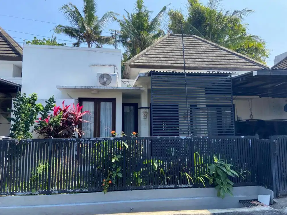 Rumah Asri di Lingkungan Asri