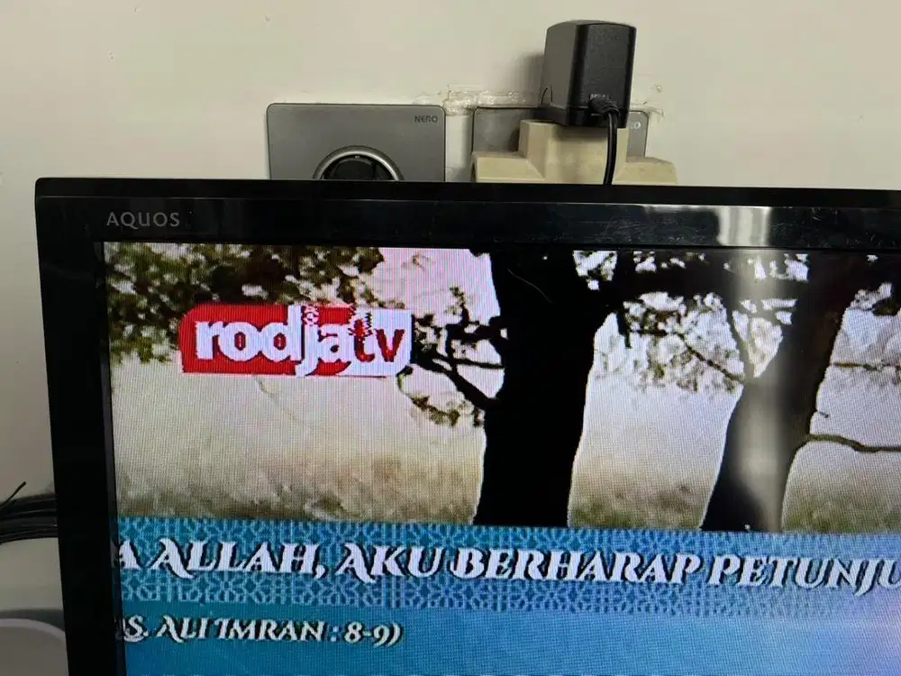 TV LCD SHARP AQUOS 32INCH