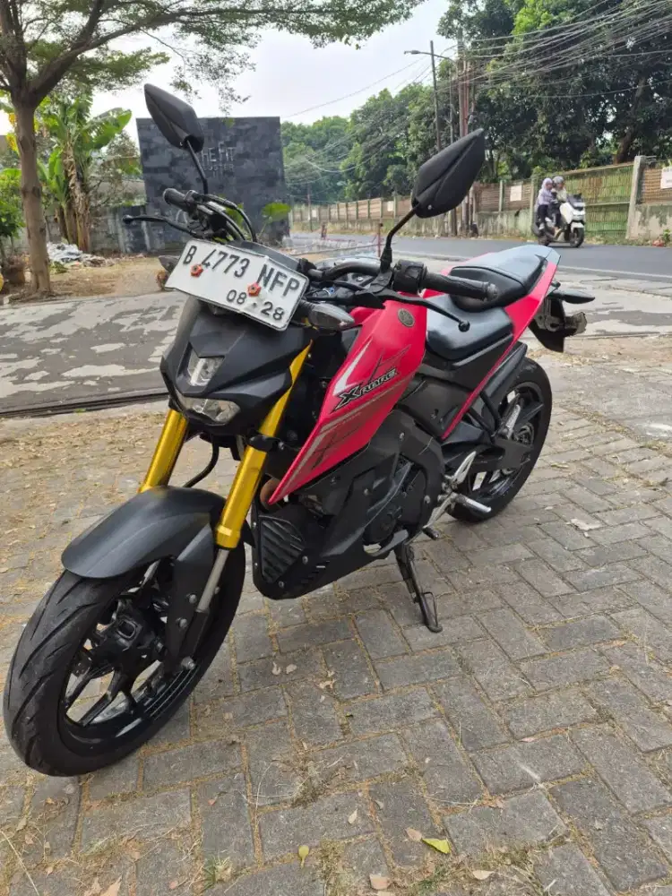 Dijual Yamaha xabre 150 tahun 2018 surat lengkap