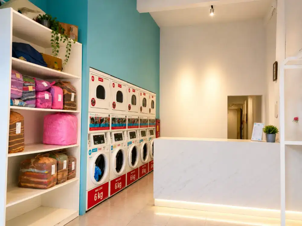 OVER USAHA LAUNDRY KOIN KOMERSIAL – Potensi Omzet Rp25–30 Juta/Bulan