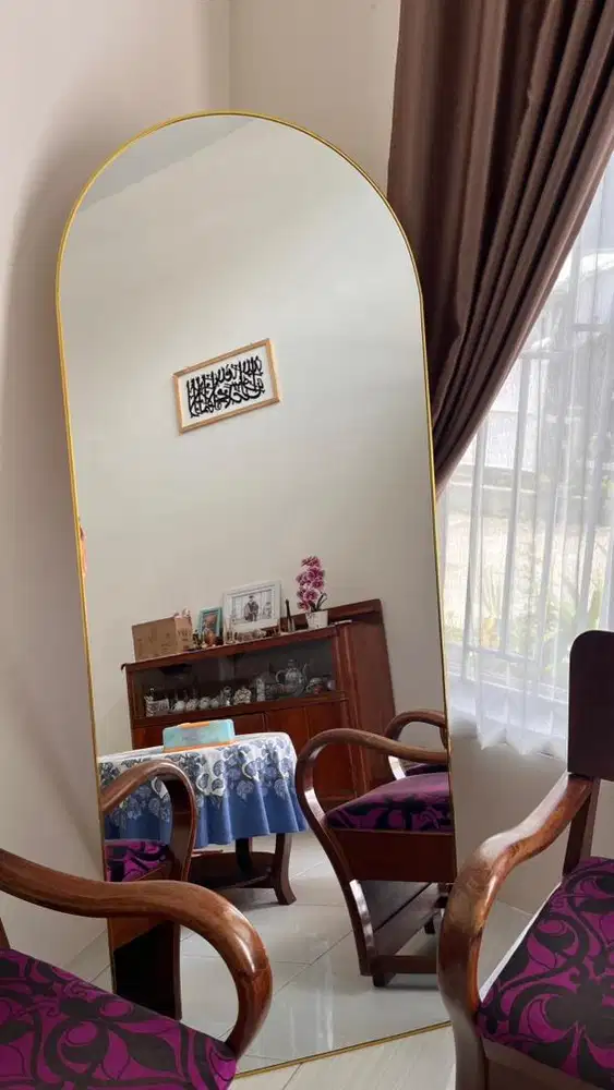 Standing mirror