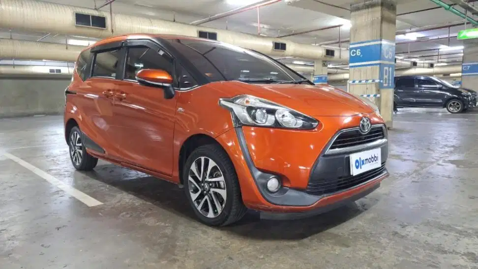 Toyota Sienta 1.5 V Bensin-MT 2018
