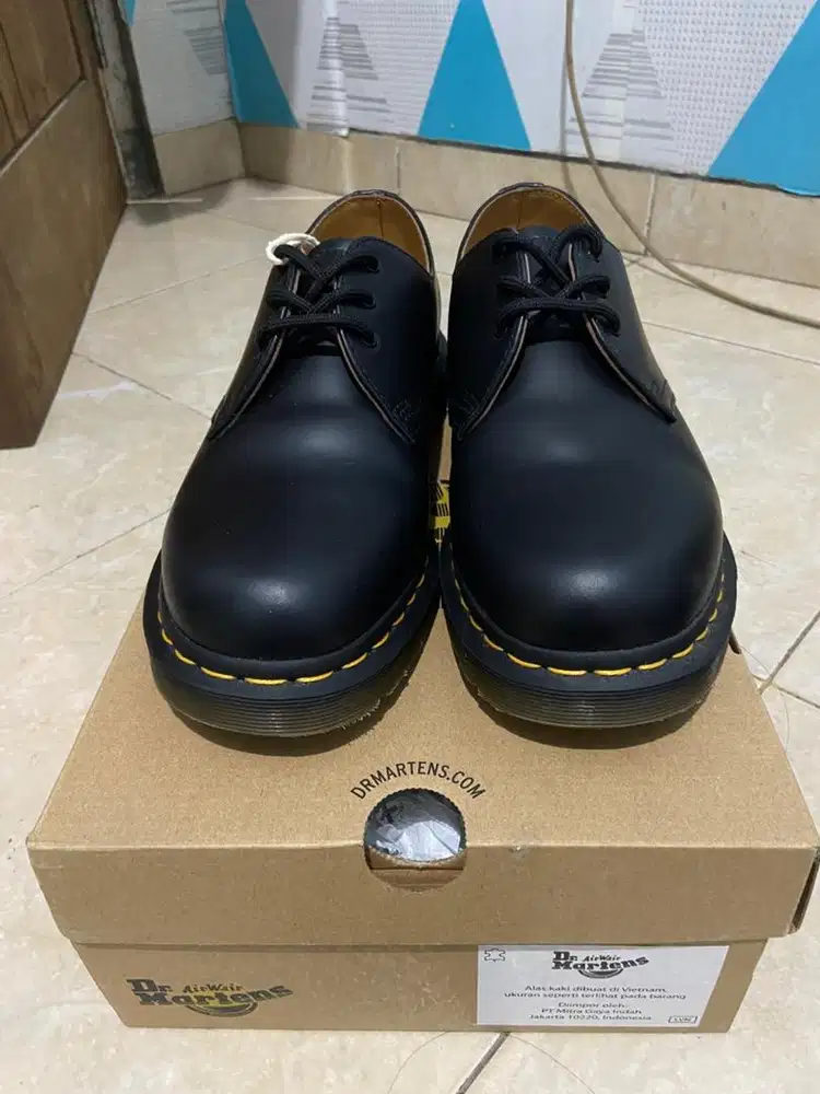 Dr. Martens Core 1461 Unisex Shoes - Black Smooth Size UK 9 / 42