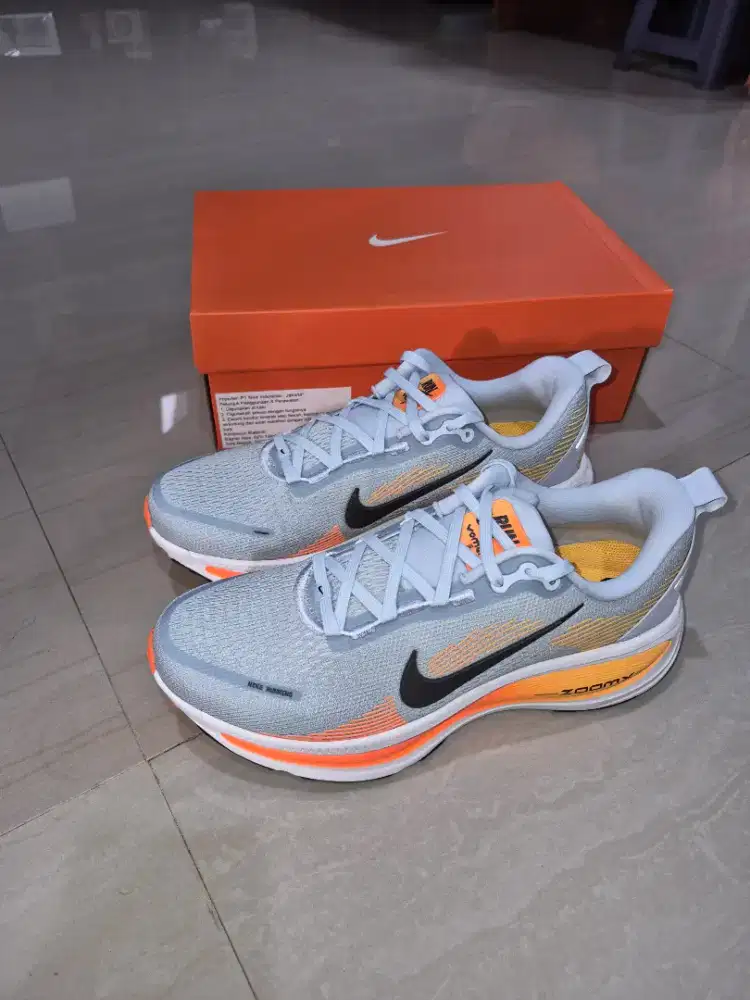 Nike Vomero 18 Men's Road Running Shoes Hydrogen Blue Size 42