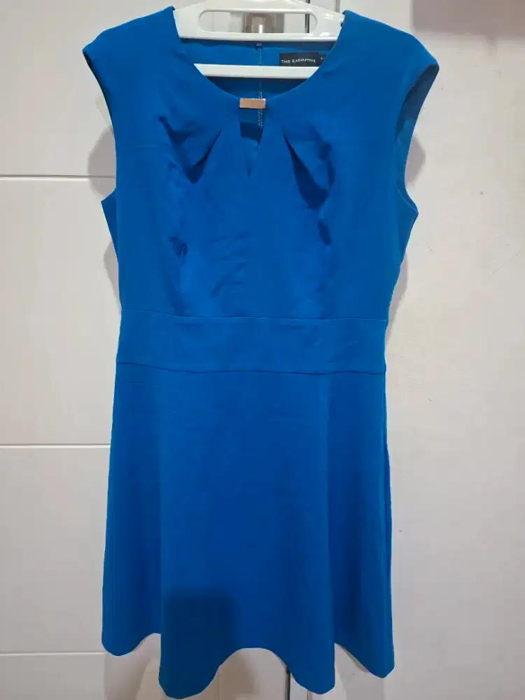 Dress merk THE EXECUTIVE