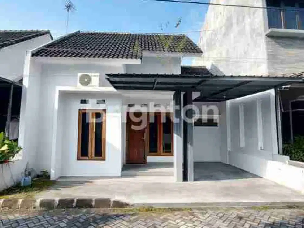 DIJUAL MURAH RUMAH CANTIK MINIMALIS STRATEGIS DEKAT PAMELA DI PURWOMARTANI
