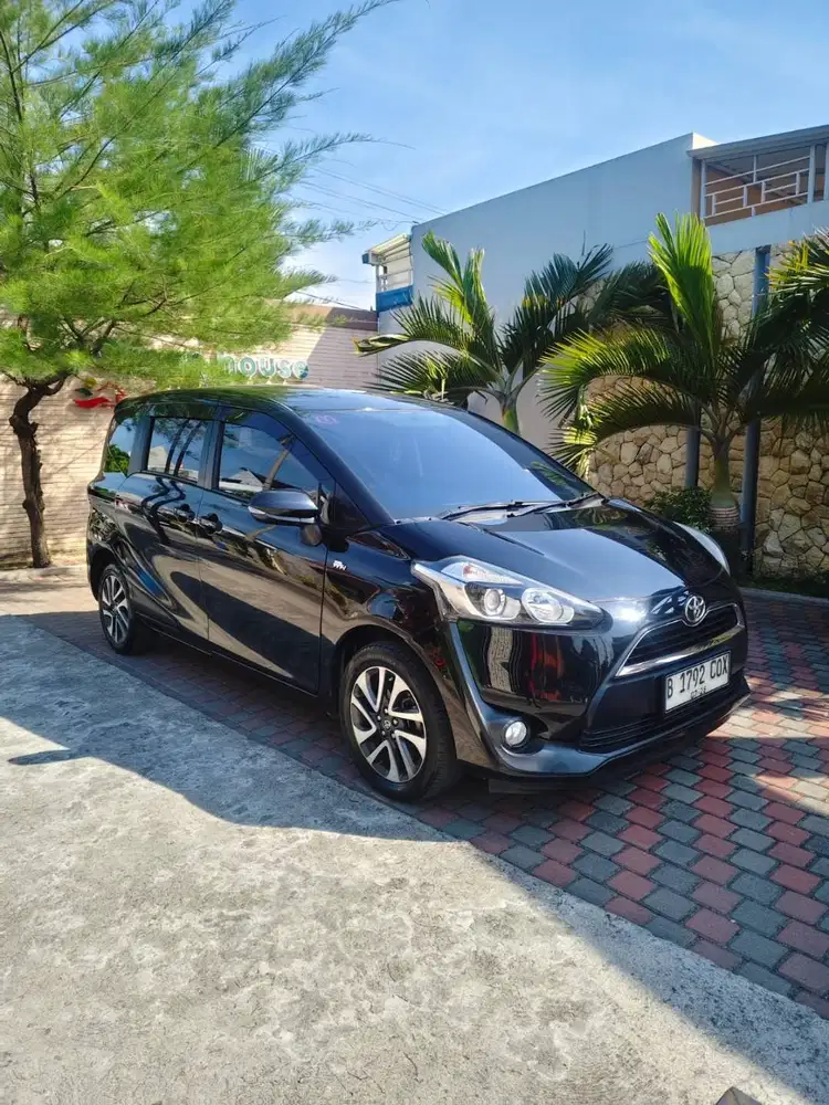 Toyota Sienta V Matic Tahun 2018