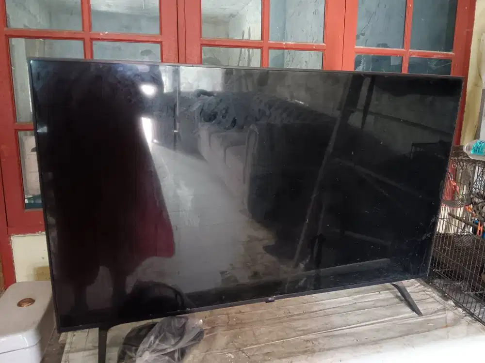 JUAL TV MATI LG 43UQ8000 Smart TV 43 inch UHD 4K HDR