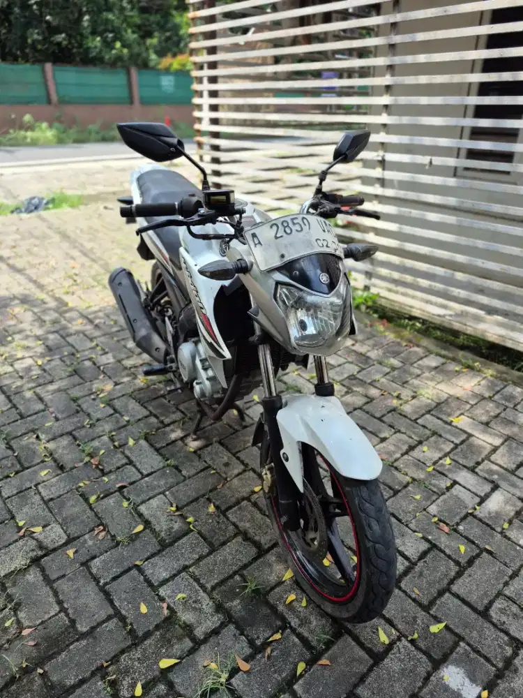 Dijual Yamaha Vixion tahun 2014 surat lengkap