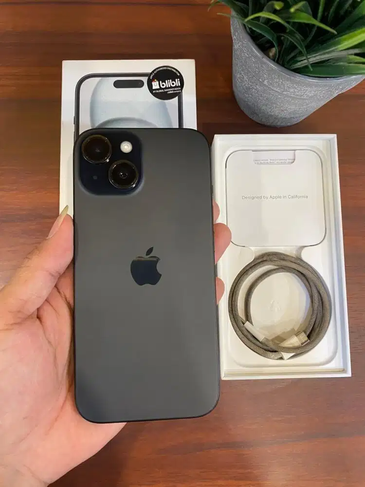 iPhone 15 128GB Black Titanium iBox