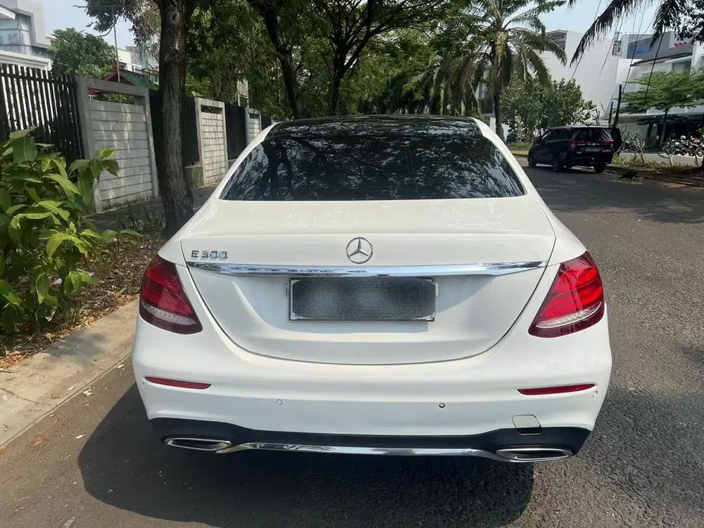 HARGA CASH !! BU E300 AMG NIK 2017