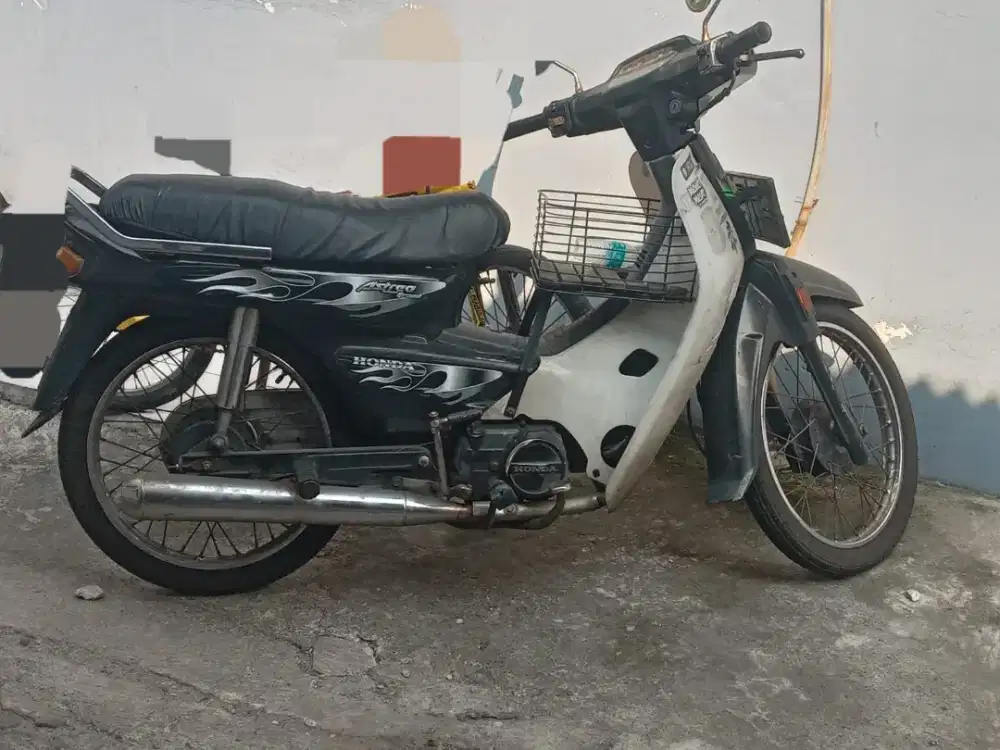 Motor klasik Honda Astrea grand
