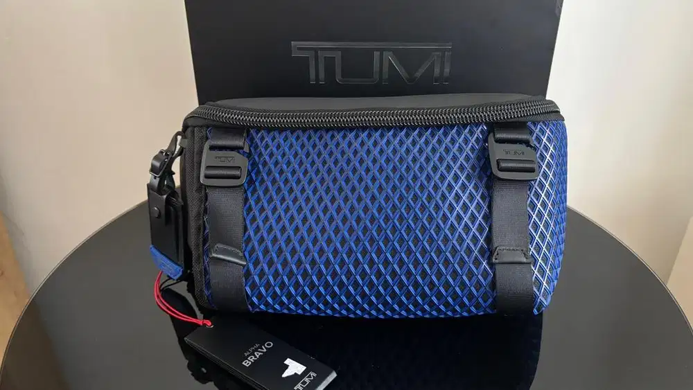 TUMI Alpha Bravo Signal Sling - Electric Blue
