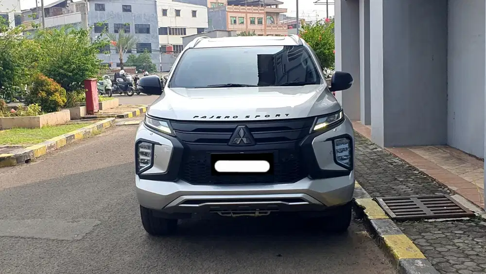 Km 21rb mitsubishi pajero sport dakar 2021 silver sunroof