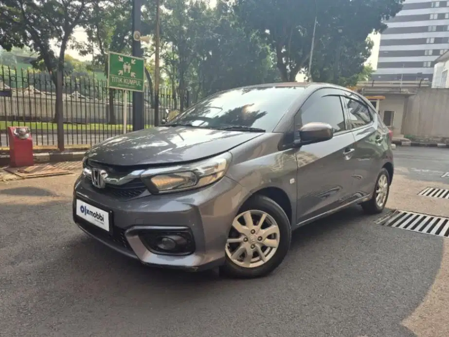 LOW DP Honda Brio Satya 1.2 E Bensin-AT 2022 HFX