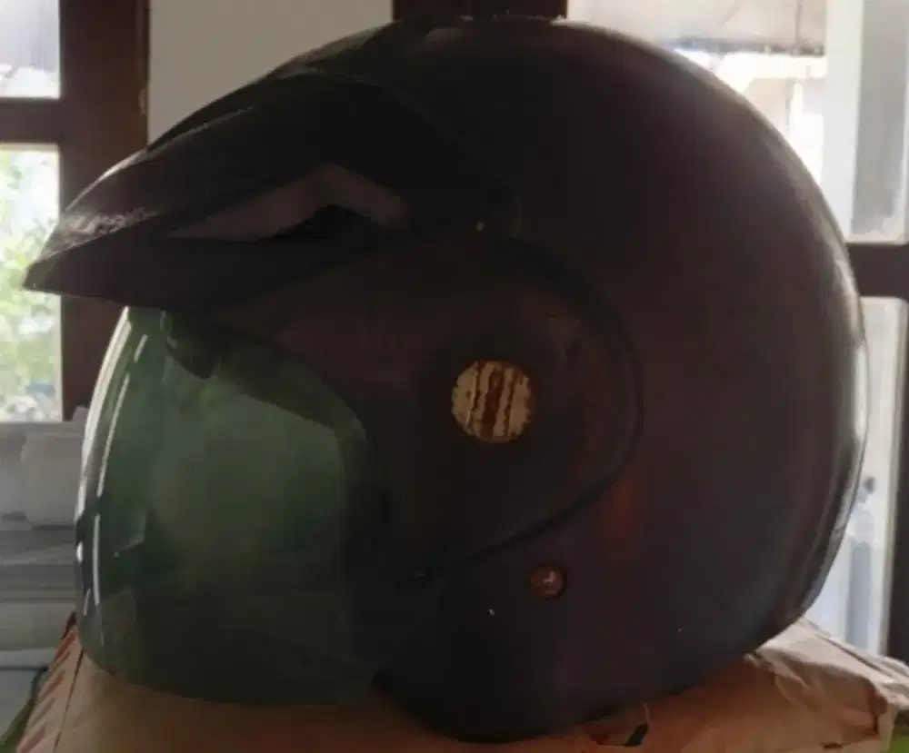 Helm merek makaci violet edition