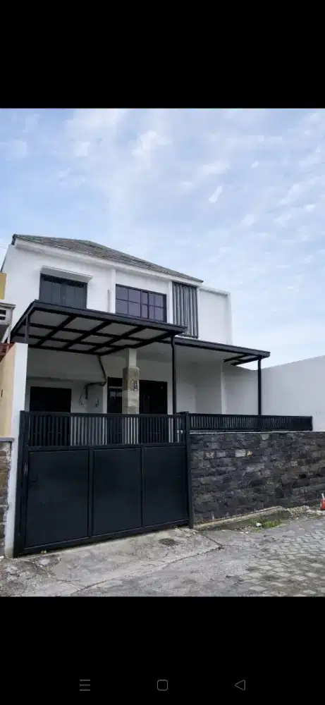 Dijual Rumah 2 Lantai Minimalis Modern – Dekat Citraland Northwest SBY