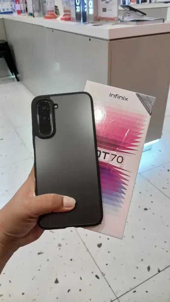 INFINIX HOT 70 CIPSET GAMING 2JUTAAN