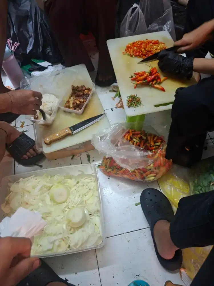 Cari Helper Kitchen