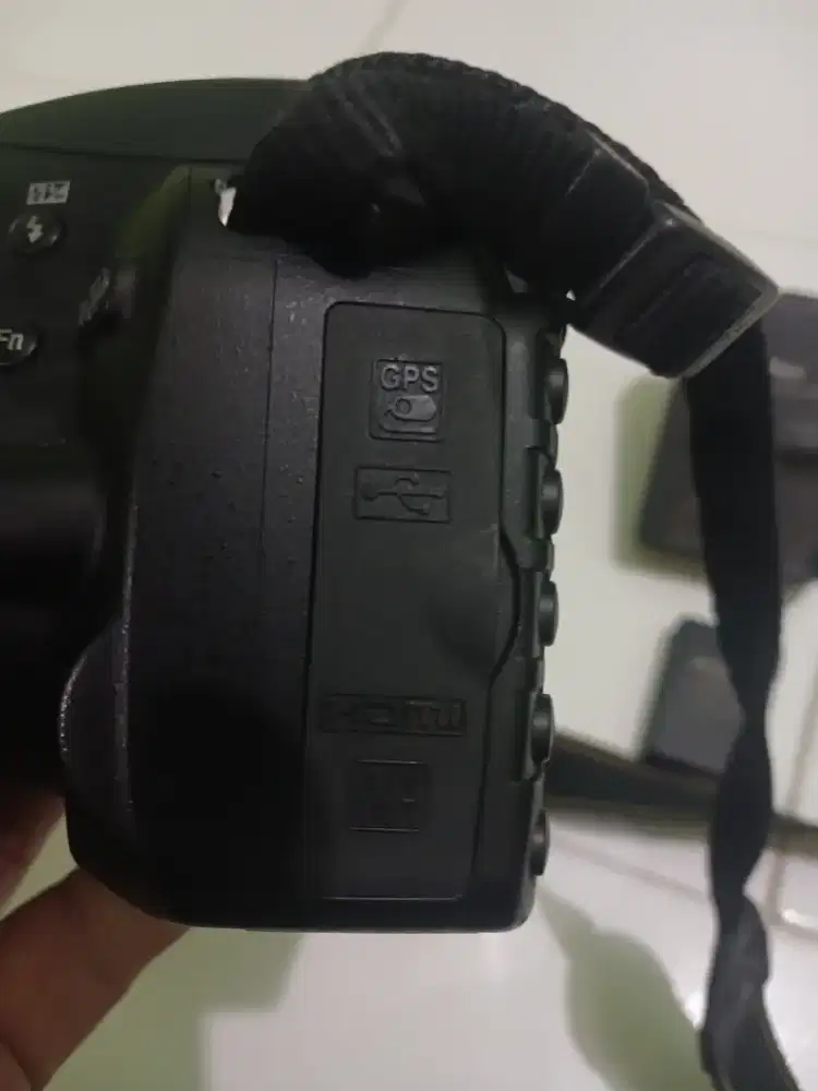 JUAL KAMERA DSLR NIKON D3100