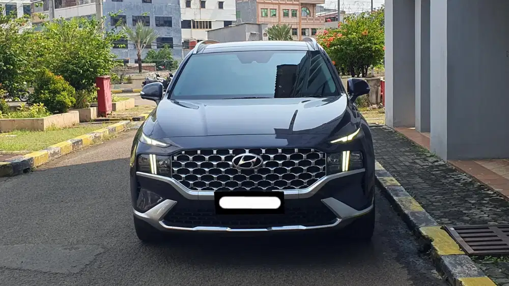 Km 32rb hyundai santafe santa fe signature 2022 biru bensin